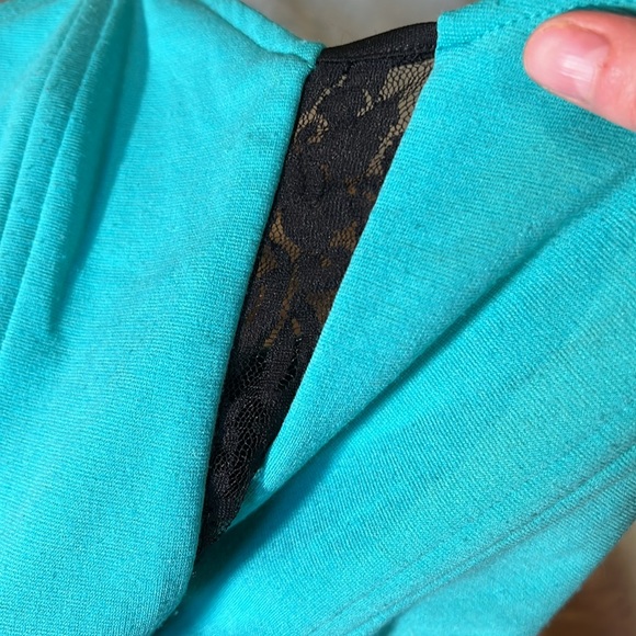 2010s Peplum Top - Picture 4 of 4